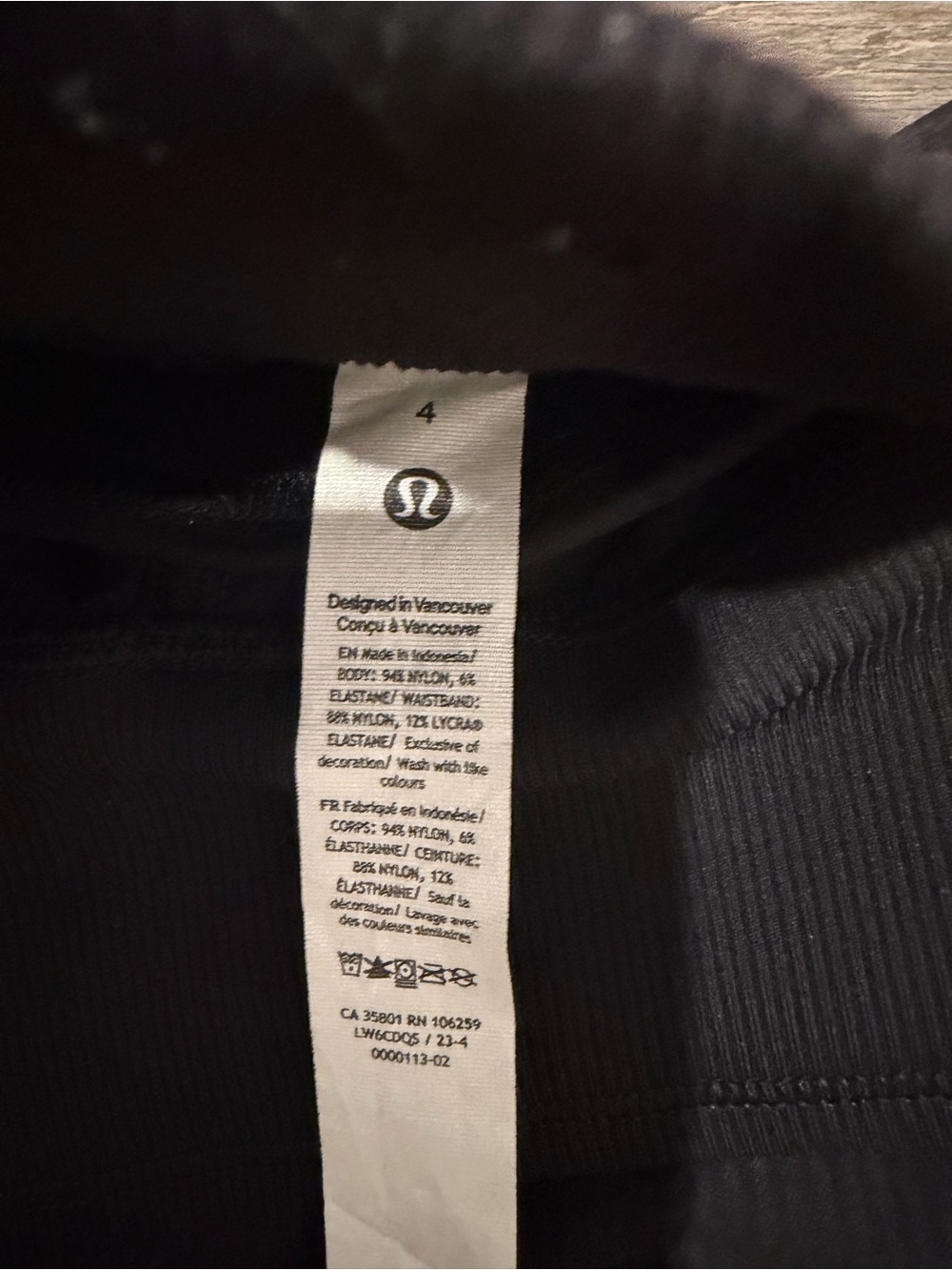 Lululemon Dance Studio pants in black! Size 4 - Picture 3 of 4